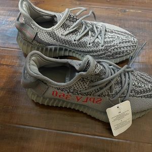 Adidas Yeezy women size 5